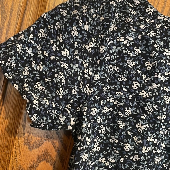 Abercrombie kids girls shirt - Picture 2 of 6